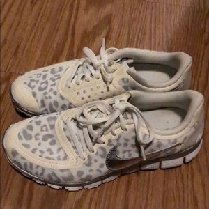 Nike Free 5.0 white leopard size 6.5